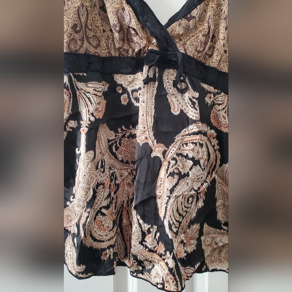 Polyester Top 🌟 - Picture 4 of 7